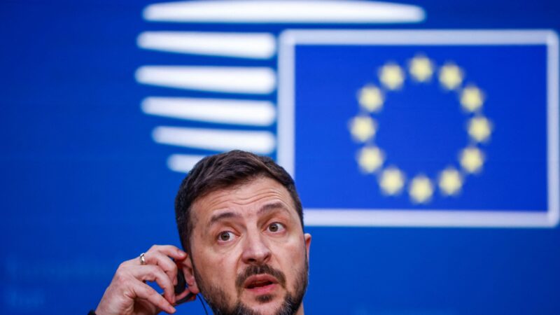 Zelenskyy says US, Europe must work together to secure Ukraine peace | Russia-Ukraine war News