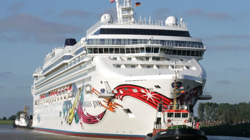 Passenger goes overboard on Norwegian Cruise Line voyage