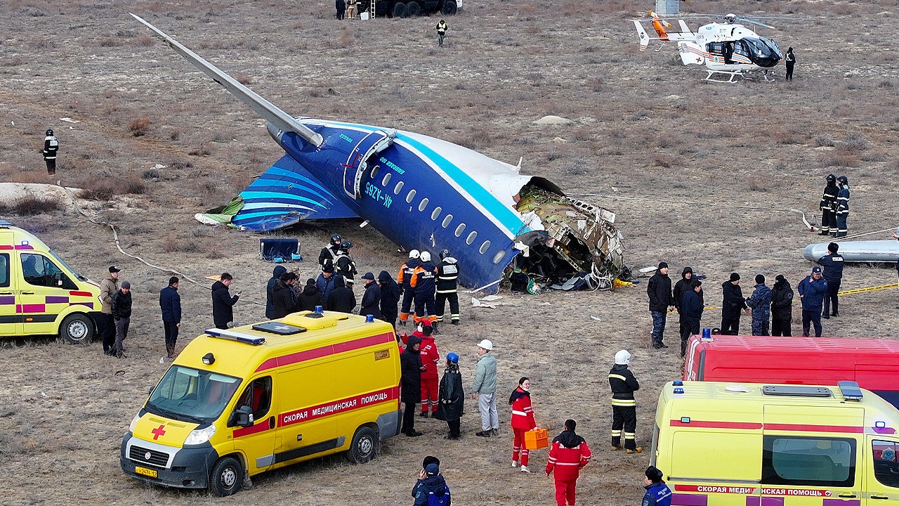 Russia’s role in deadly plane crash questioned and more top headlines