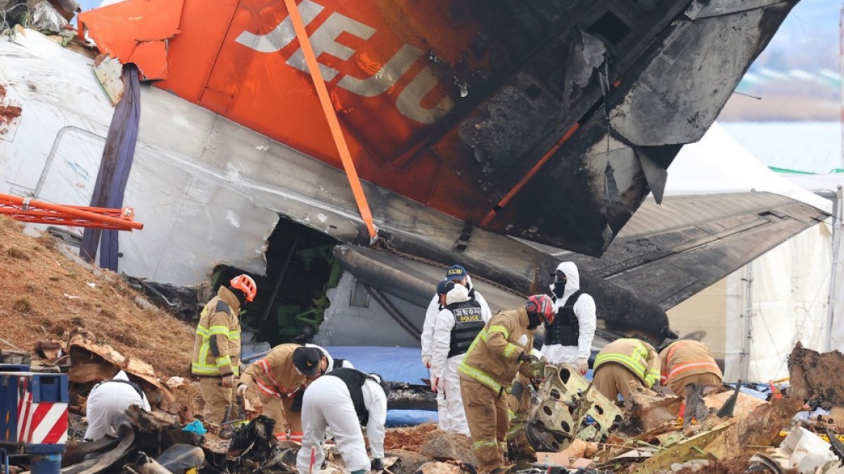 Jeju Air black boxes ceased recording before plane crash, South Korea says | Aviation News