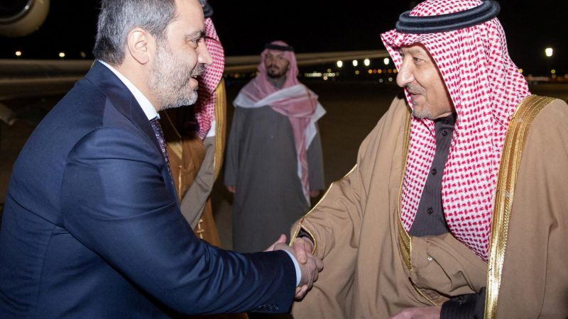 Syria FM in Saudi Arabia on maiden trip as new rulers reset regional ties | Syria’s War News