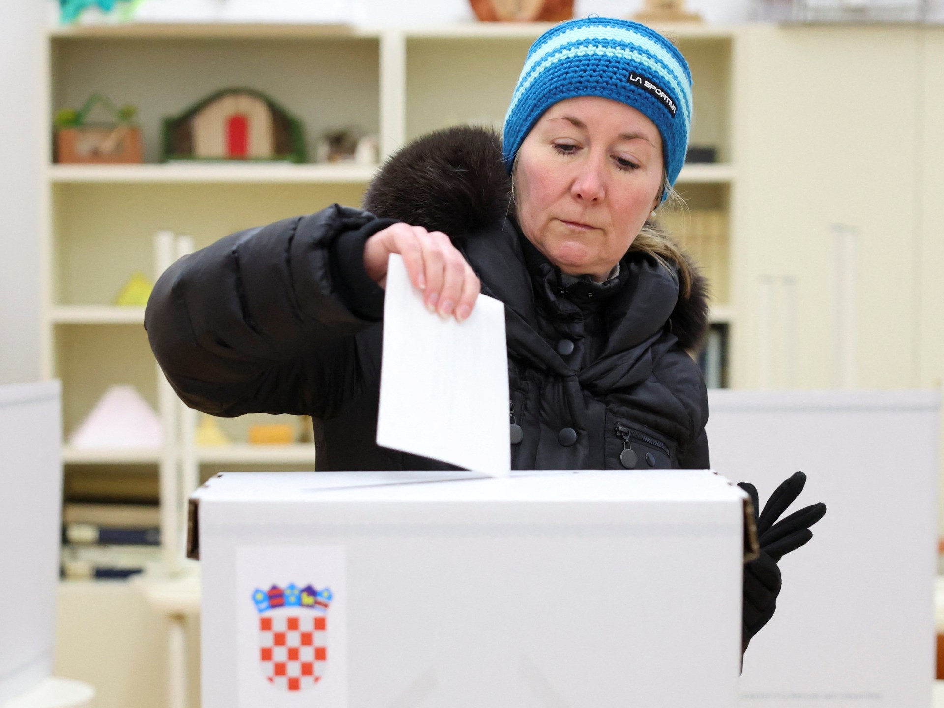 Incumbent expected to win as Croatians vote in presidential run-off | News