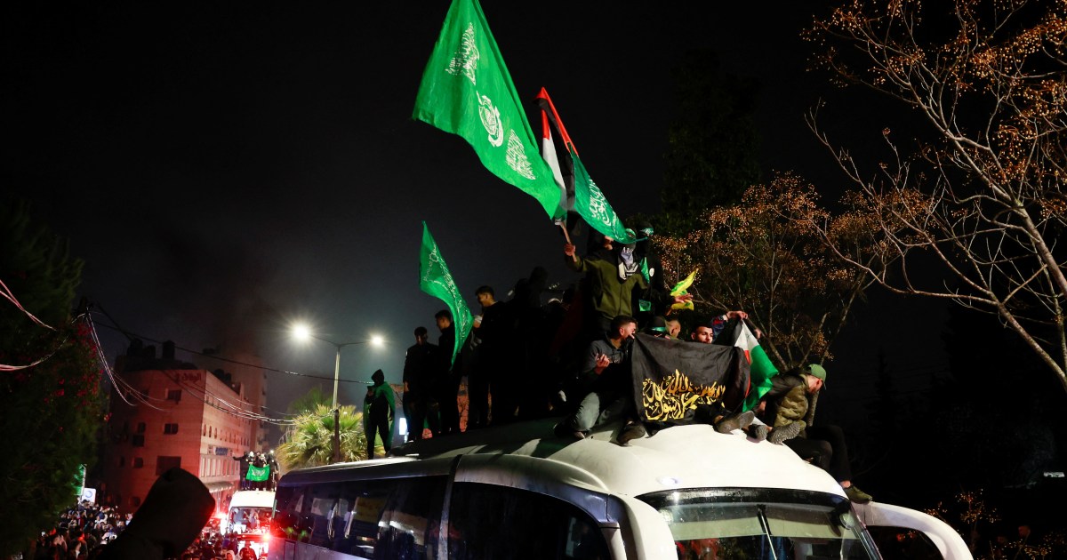 Celebrations as 90 detained Palestinians freed from Israeli prisons | Gaza News