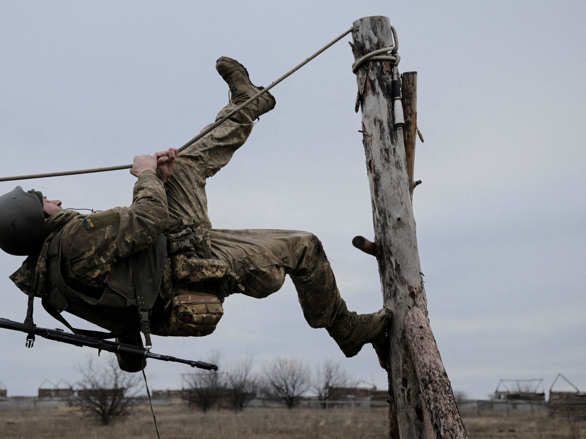 As Trump vows to end war, Ukraine’s deep strikes weaken Russia | Russia-Ukraine war News