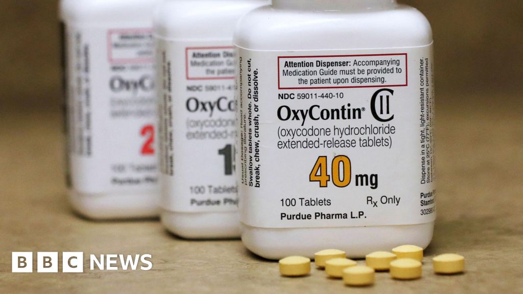 Purdue and Sackler family agree $7.4bn OxyContin settlement