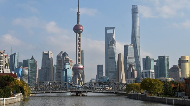 China’s millionaires eye the exit as economic storm clouds gather | Business and Economy