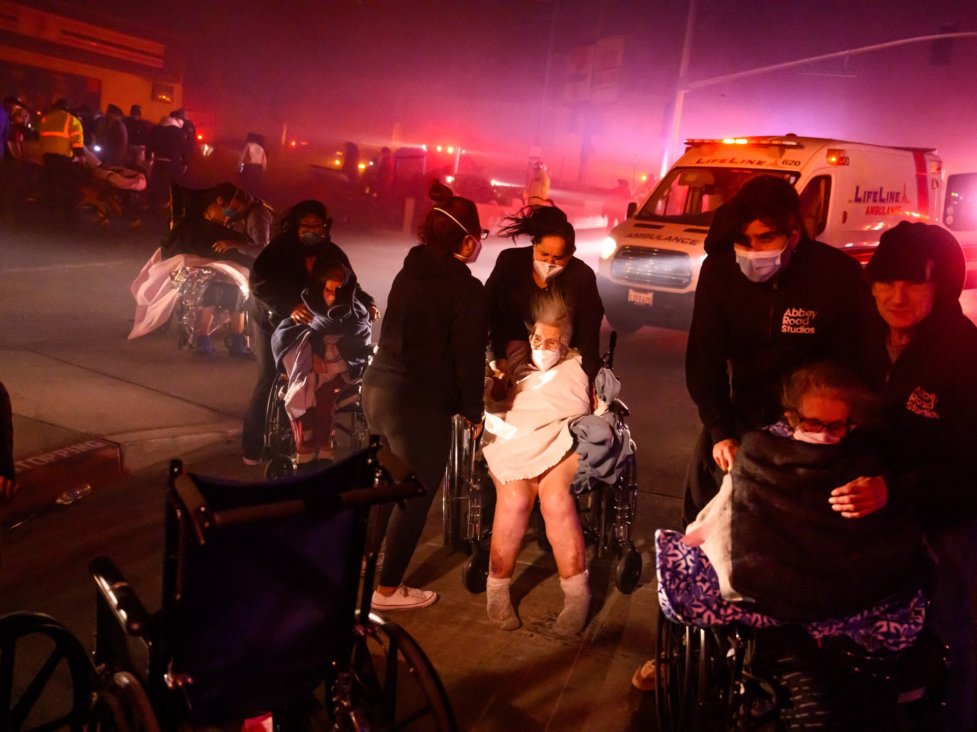 Thousands flee as winds drive wildfires into Los Angeles | Climate Crisis News