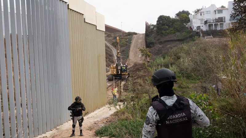 US military sends troops to Mexico border amid Trump immigration crackdown | Donald Trump News